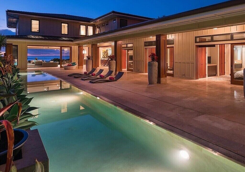 Kailua Villa | Seaside Sophistication: Live the Coastal Lifestyle You Deserve