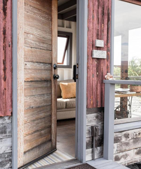 Pahoa House | THE PHOENIX HOUSE - EPIC Tiny Home Gem on Volcanic Lava Field!