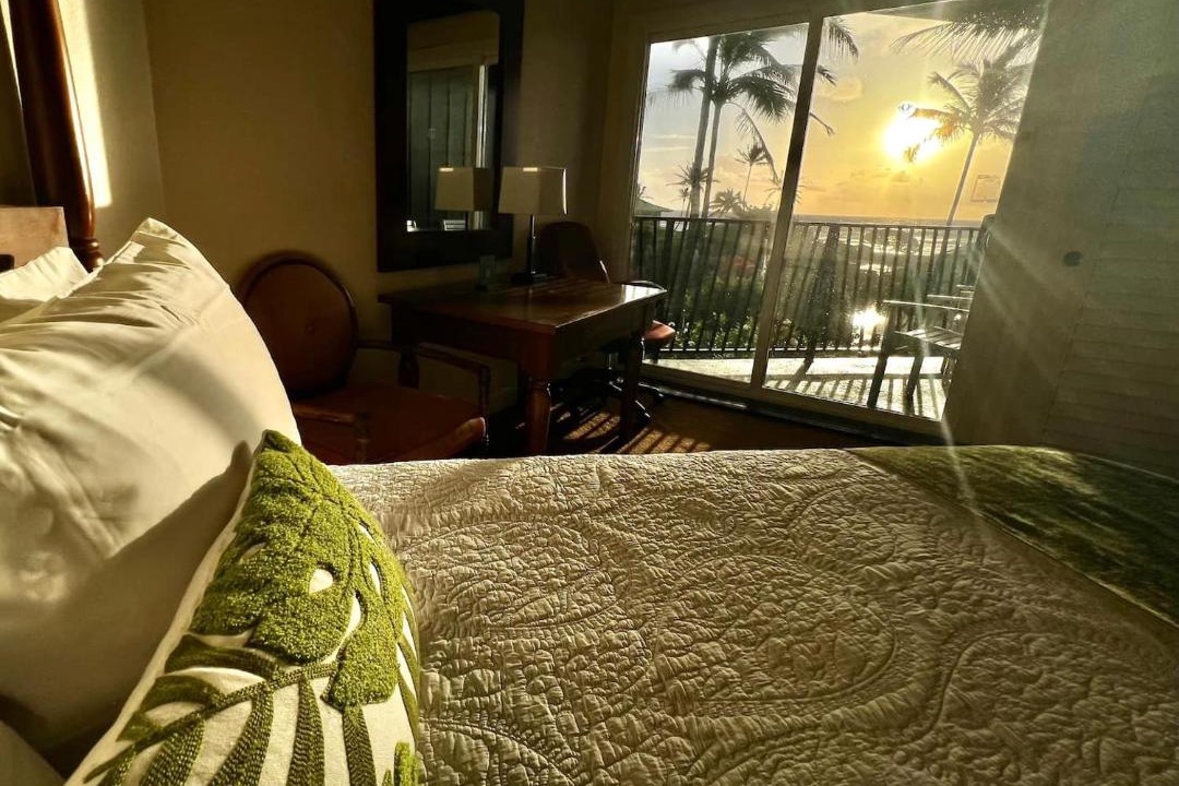 Hanamaulu Hotel | Oceanview Studio at Kauai Beach Resort #2444