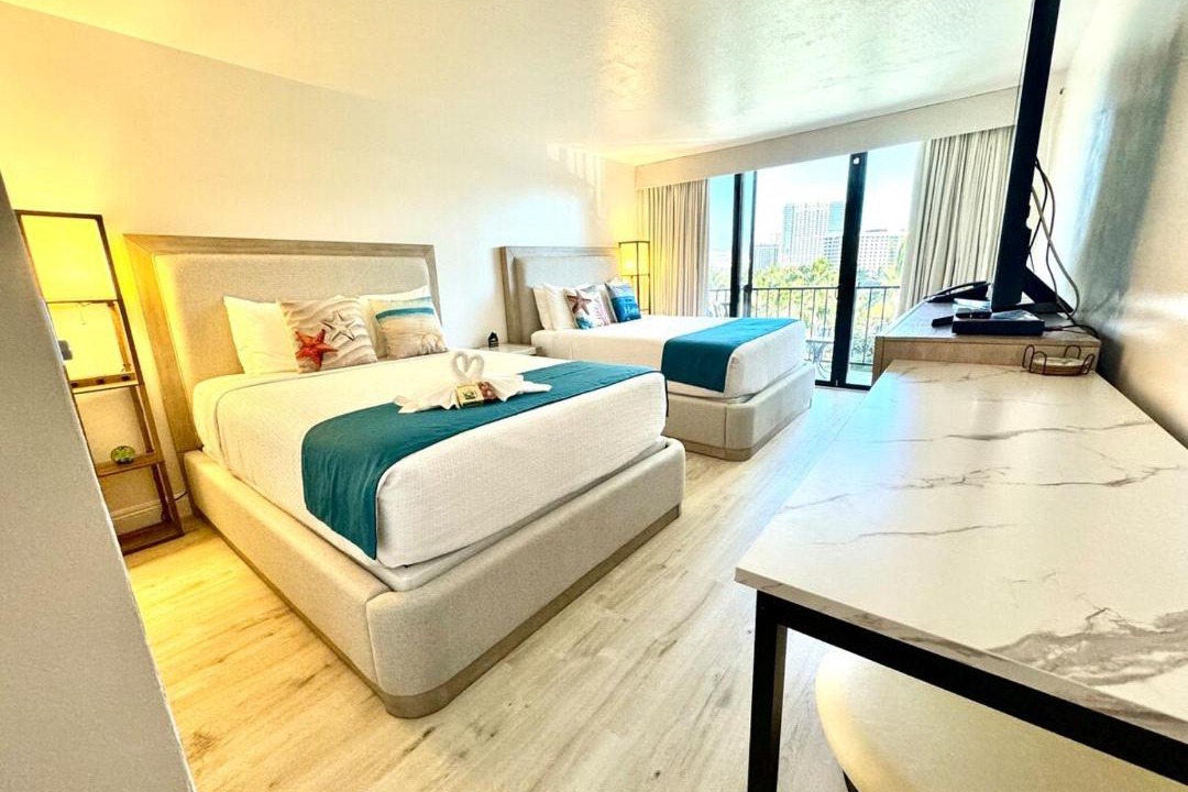 Waikiki Apartment | FREE PARKING Palms Hotel Waikiki