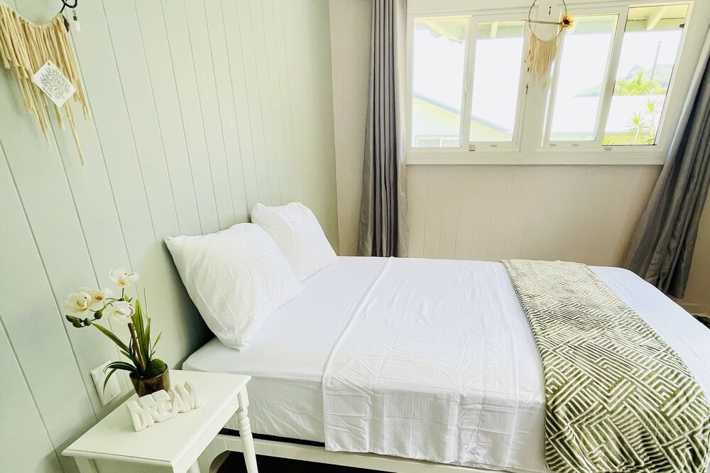 Photo of Bedroom in Ka'a'awa
