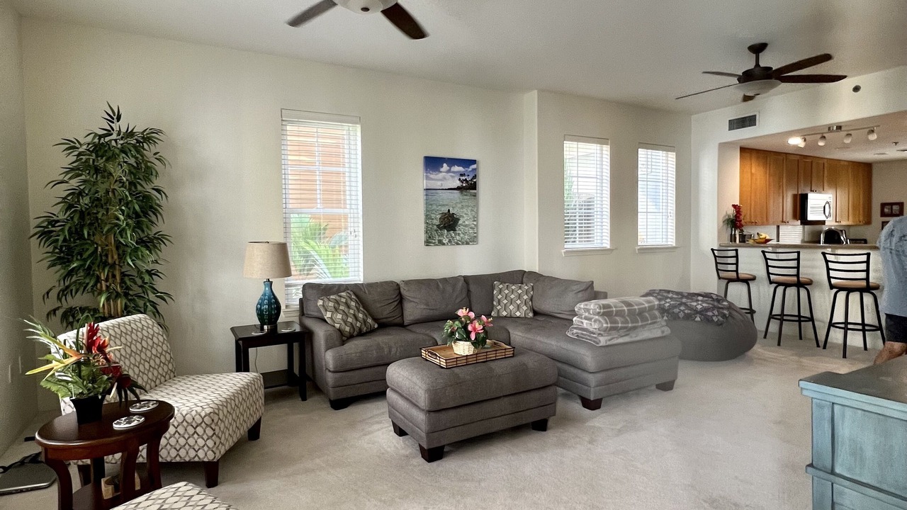 Photo of Livingroom in Portlock