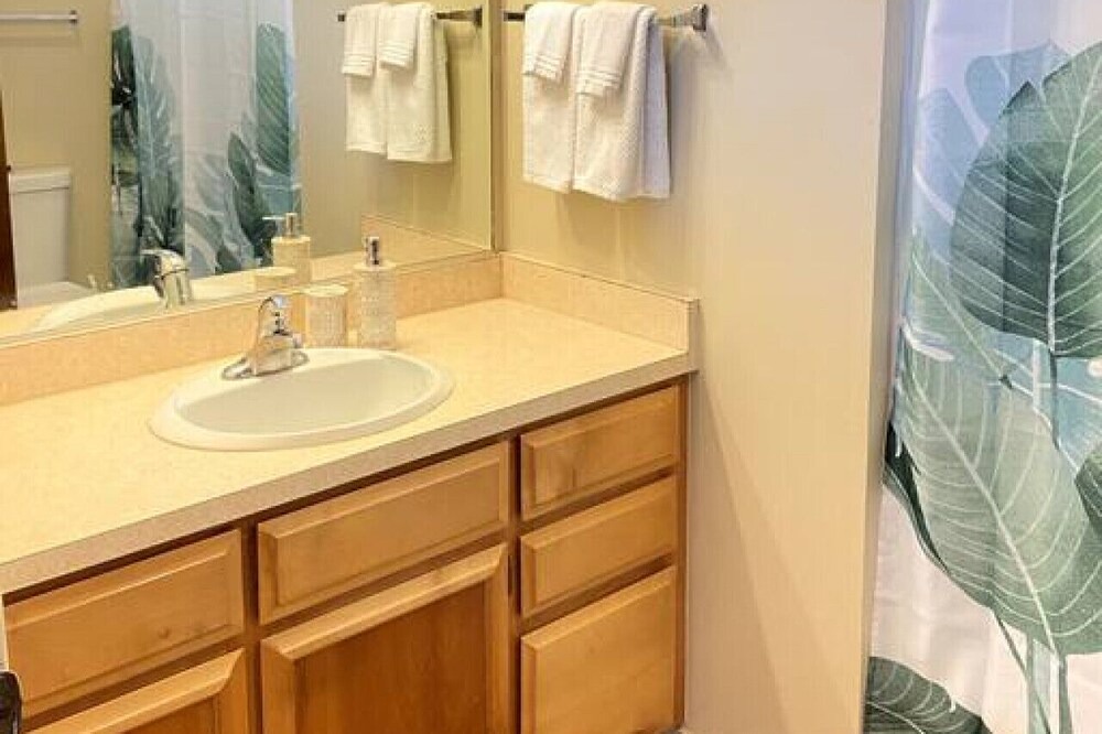 Photo of Bathroom in Hilo