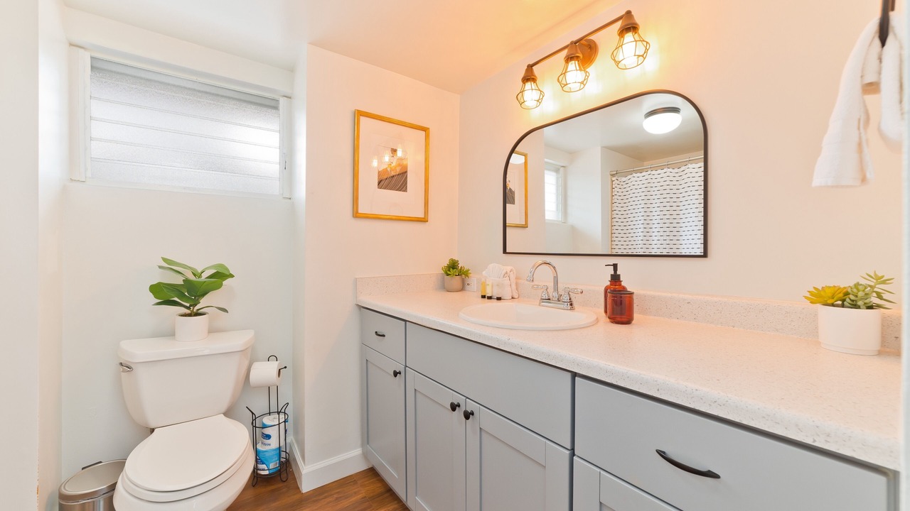 Photo of Bathroom in Historic Kailua Village