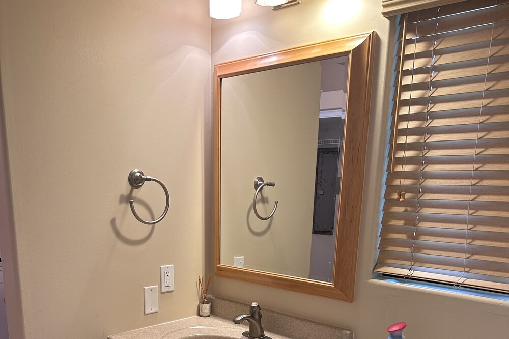 Photo of Bathroom in Holualoa