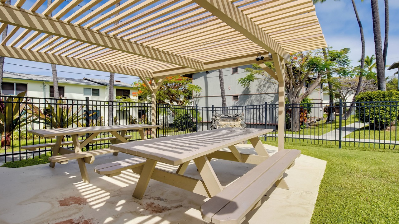 Photo of Others in Historic Kailua Village