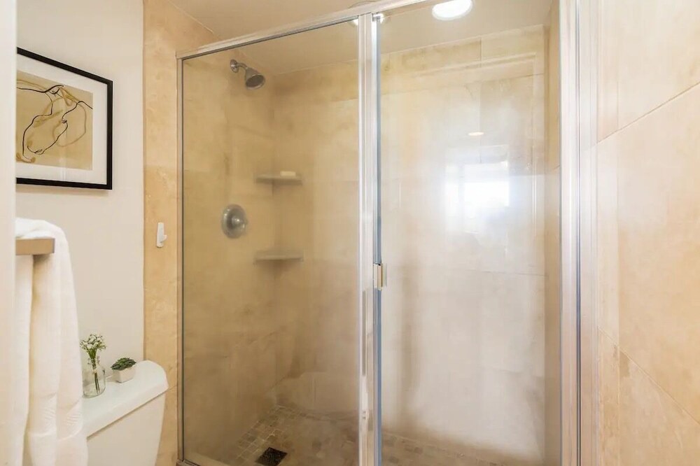 Photo of Bathroom in Kihei