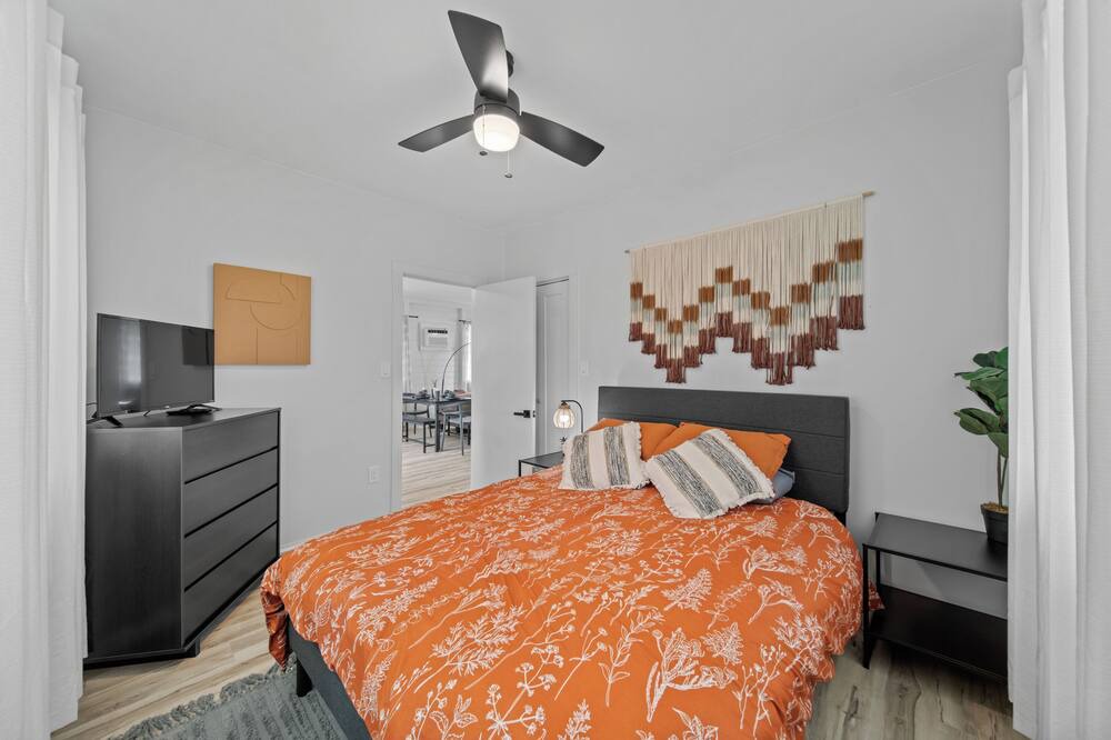 Photo of Bedroom in Hilo