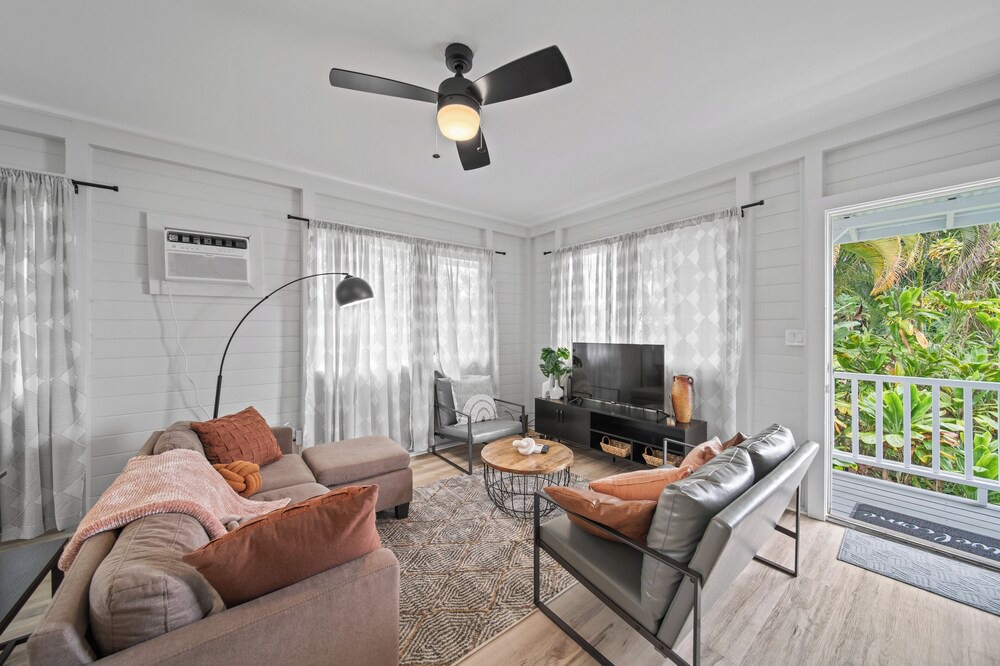Photo of Livingroom in Hilo