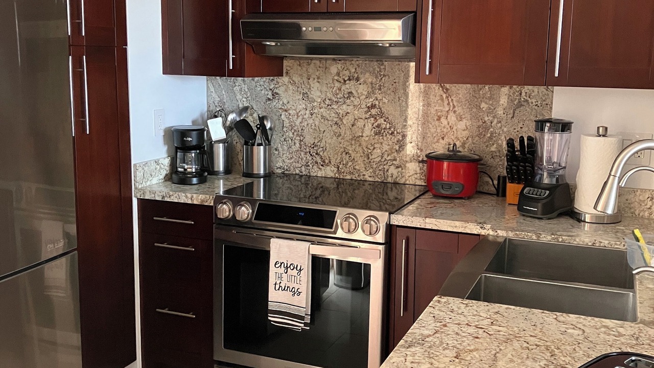 Photo of Kitchen in Makaha
