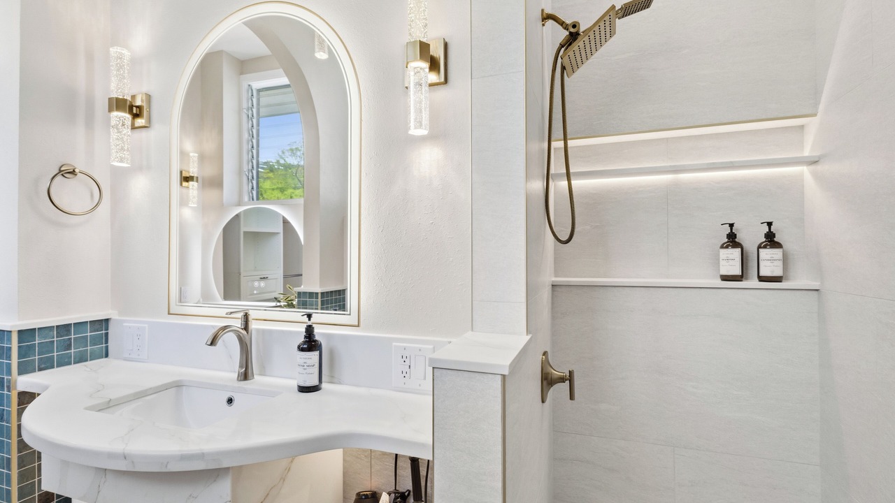 Photo of Bathroom in Honaunau-Napoopoo