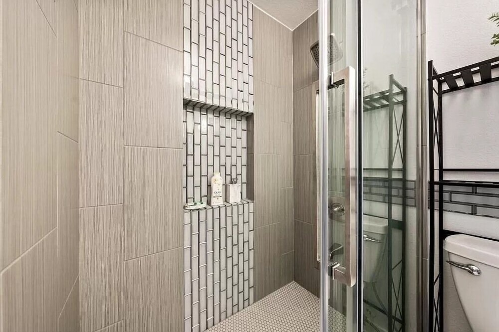 Photo of Bathroom in Kalaoa