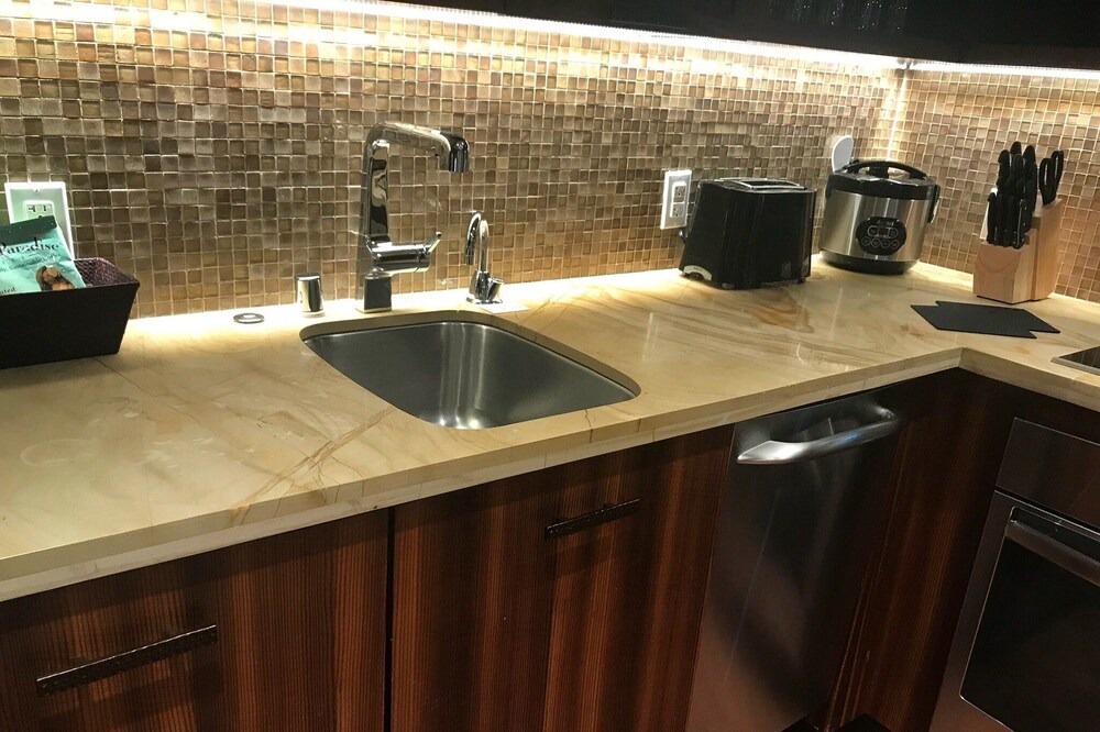 Photo of Kitchen in Waikiki