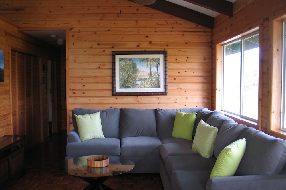 Photo of Livingroom in Keaau