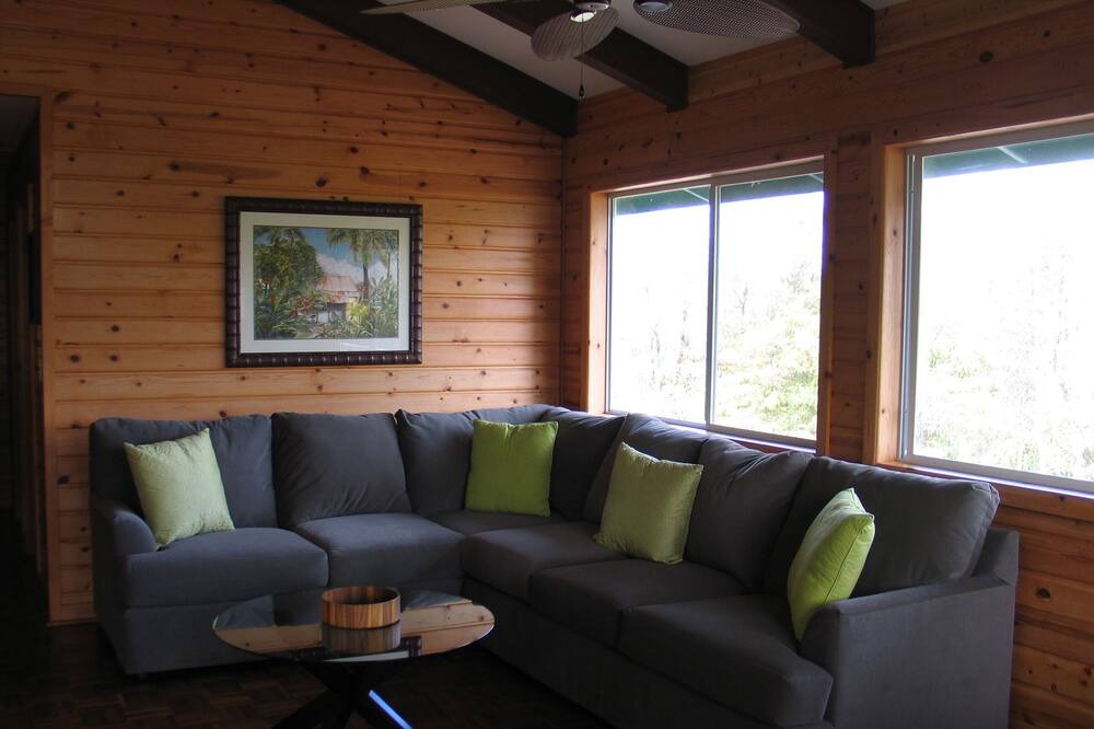 Photo of Livingroom in Keaau