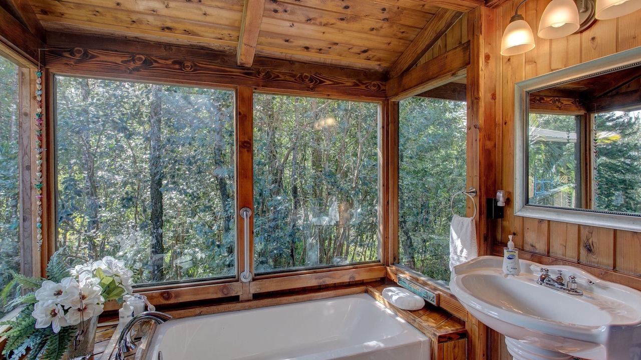 Photo of Bathroom in Keaau