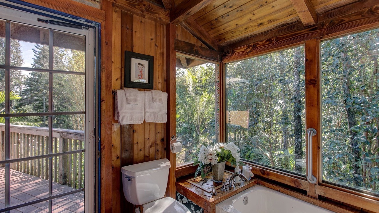 Photo of Bathroom in Keaau