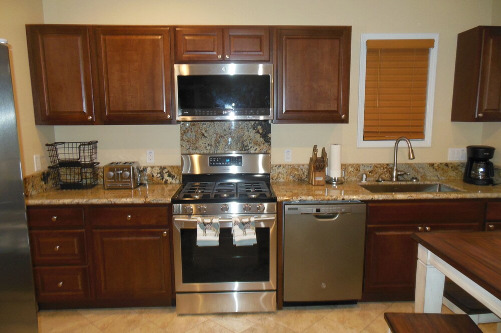 Photo of Kitchen in Kona Palisades