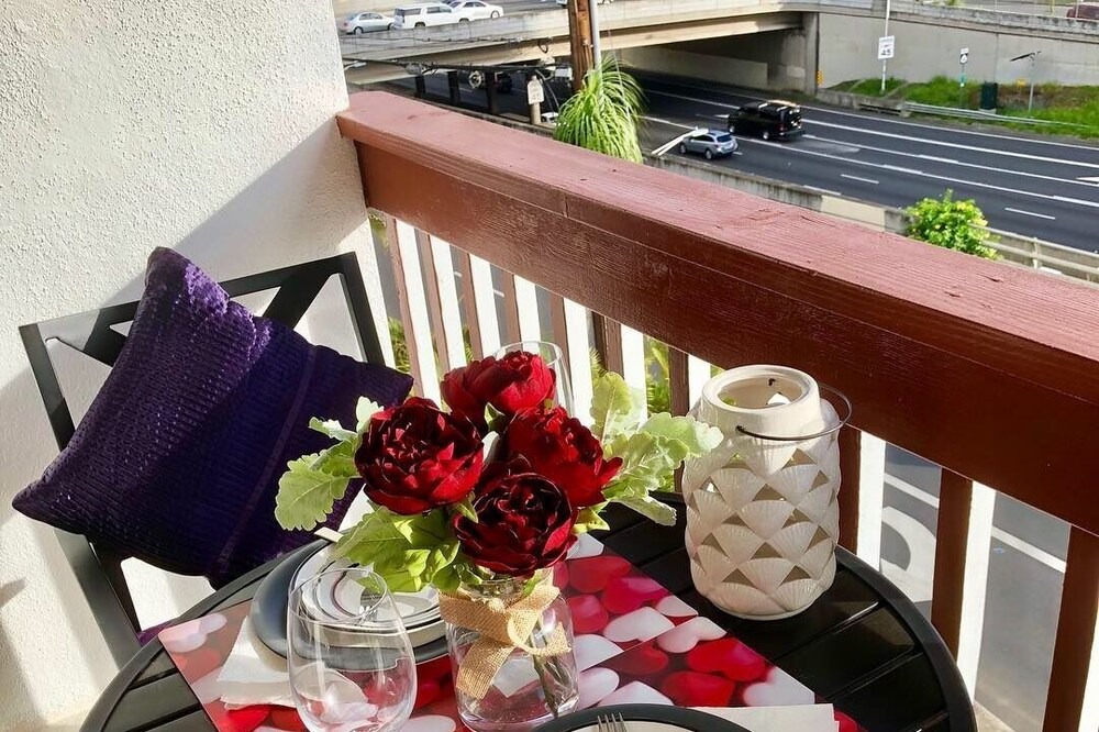Photo of Patio Balcony in Downtown Honolulu