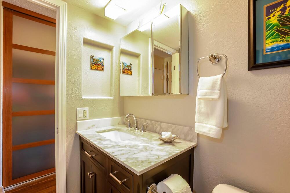 Photo of Bathroom in Kihei