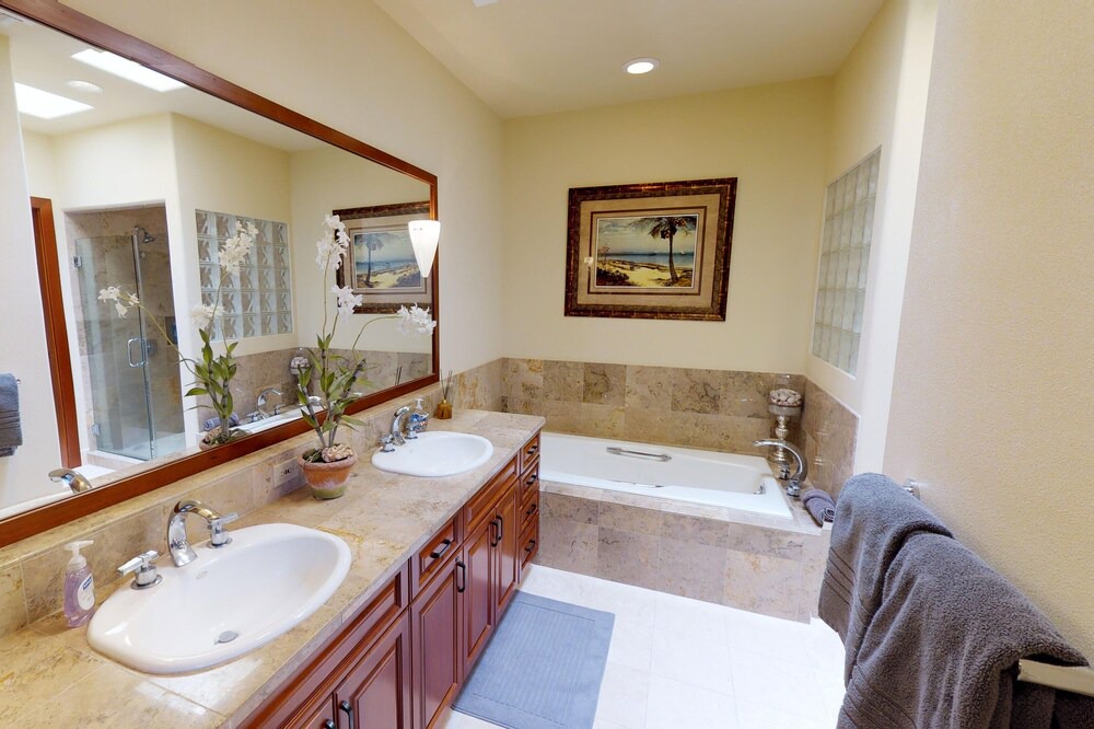 Photo of Bathroom in Kamuela