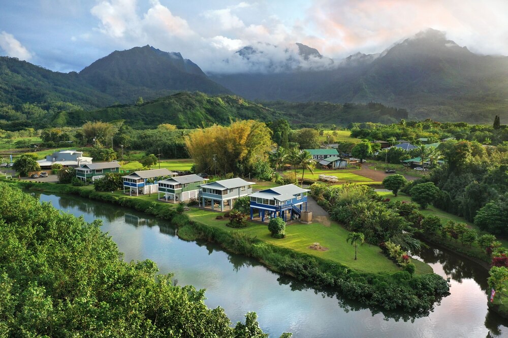 Photo of Others in Hanalei