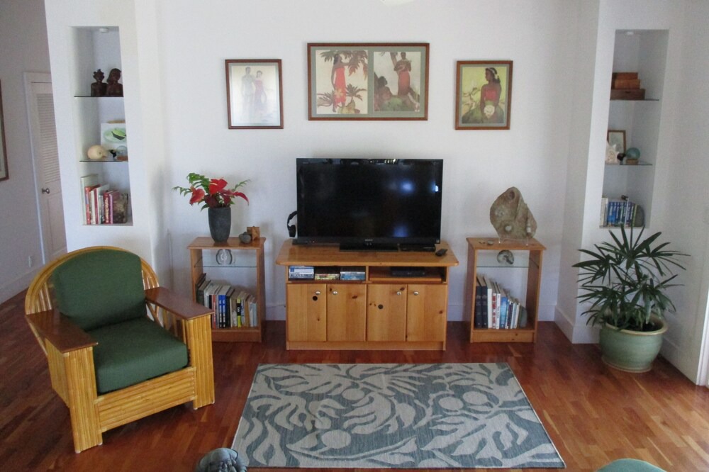 Photo of Bedroom in Kona Palisades