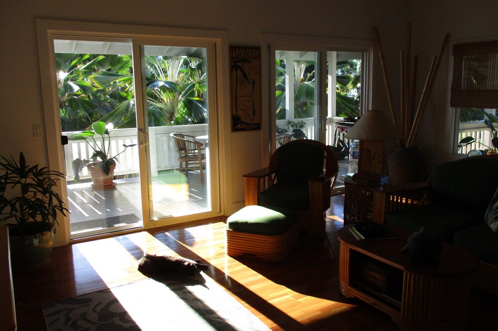 Photo of Livingroom in Kona Palisades