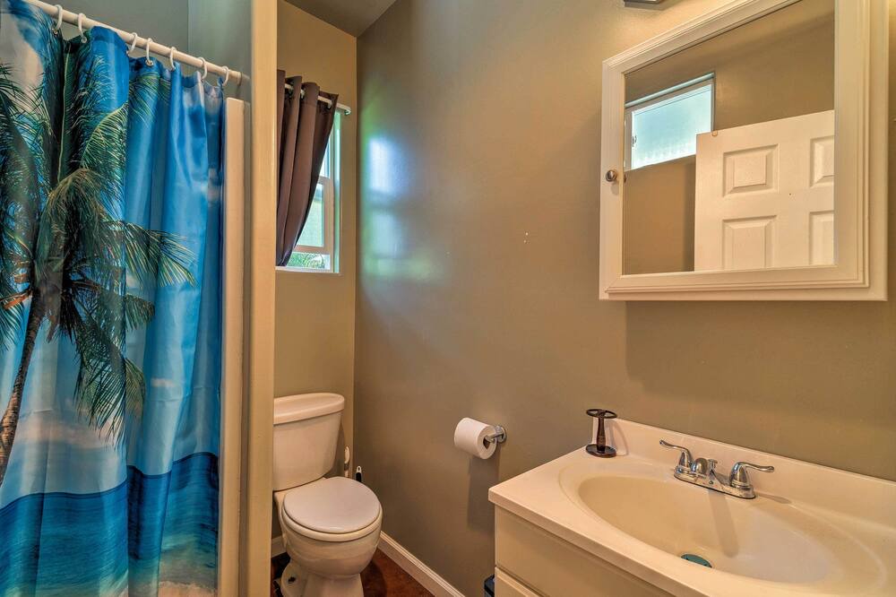 Photo of Bathroom in Keaau