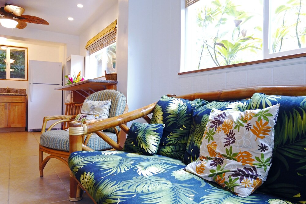 Photo of Livingroom in Punaluu