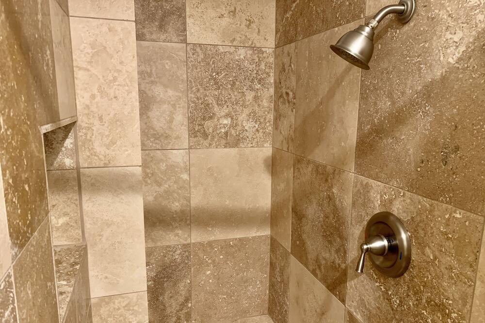 Photo of Bathroom in Punaluu