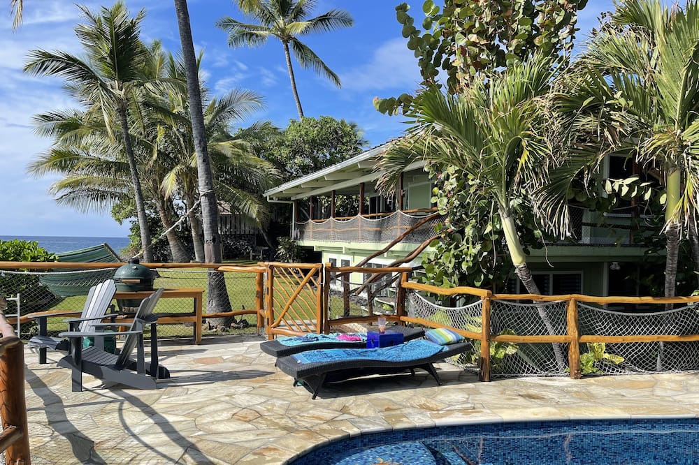 Photo of Outdoor in Kahaluu Bay