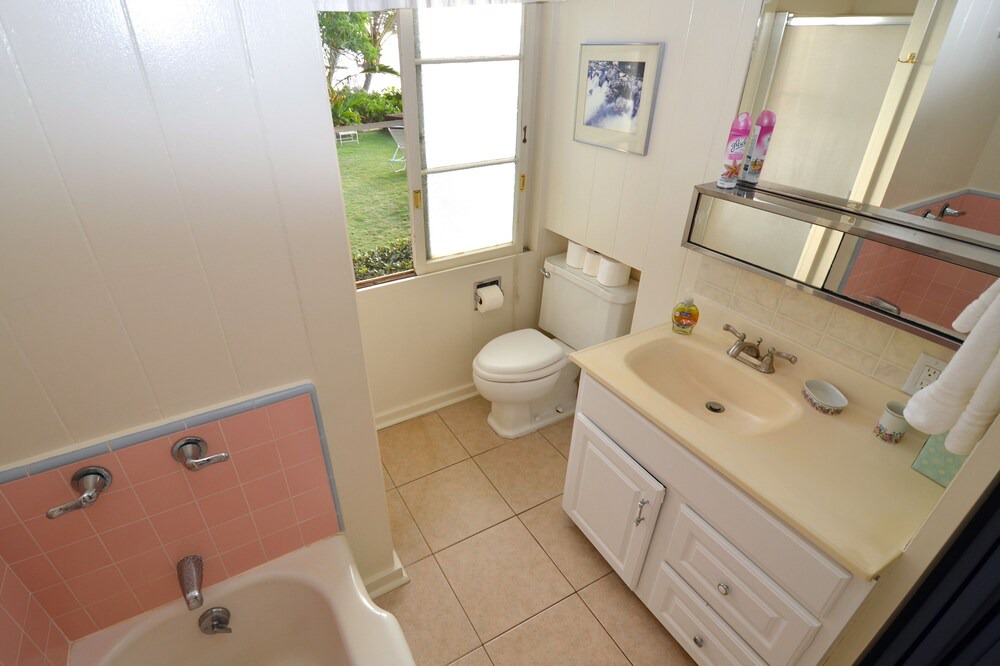 Photo of Bathroom in Waialee