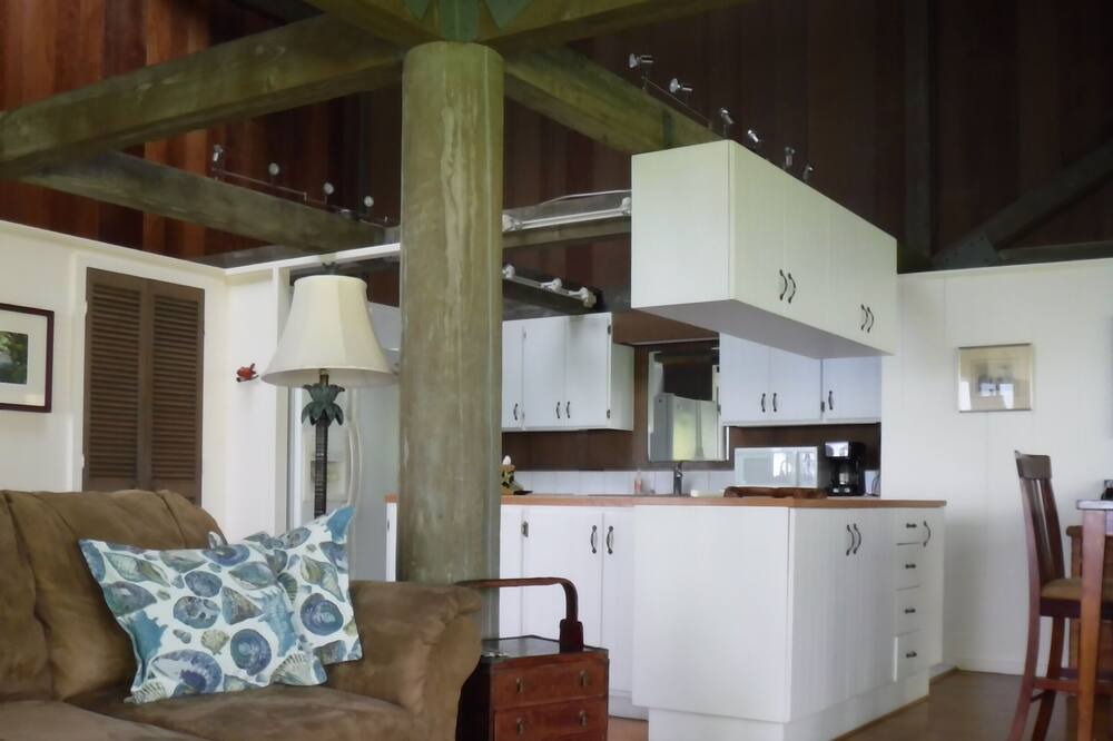 Photo of Bedroom in Waialua