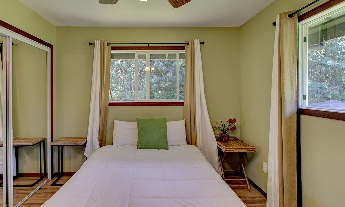 Photo of Bedroom in Keaau