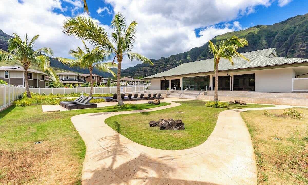 Photo of Outdoor in Makaha Valley