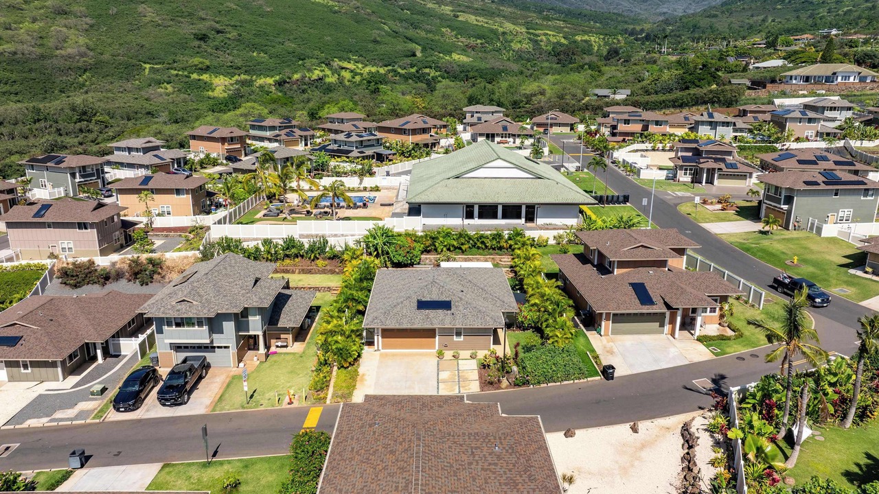 Photo of Outdoor in Makaha Valley