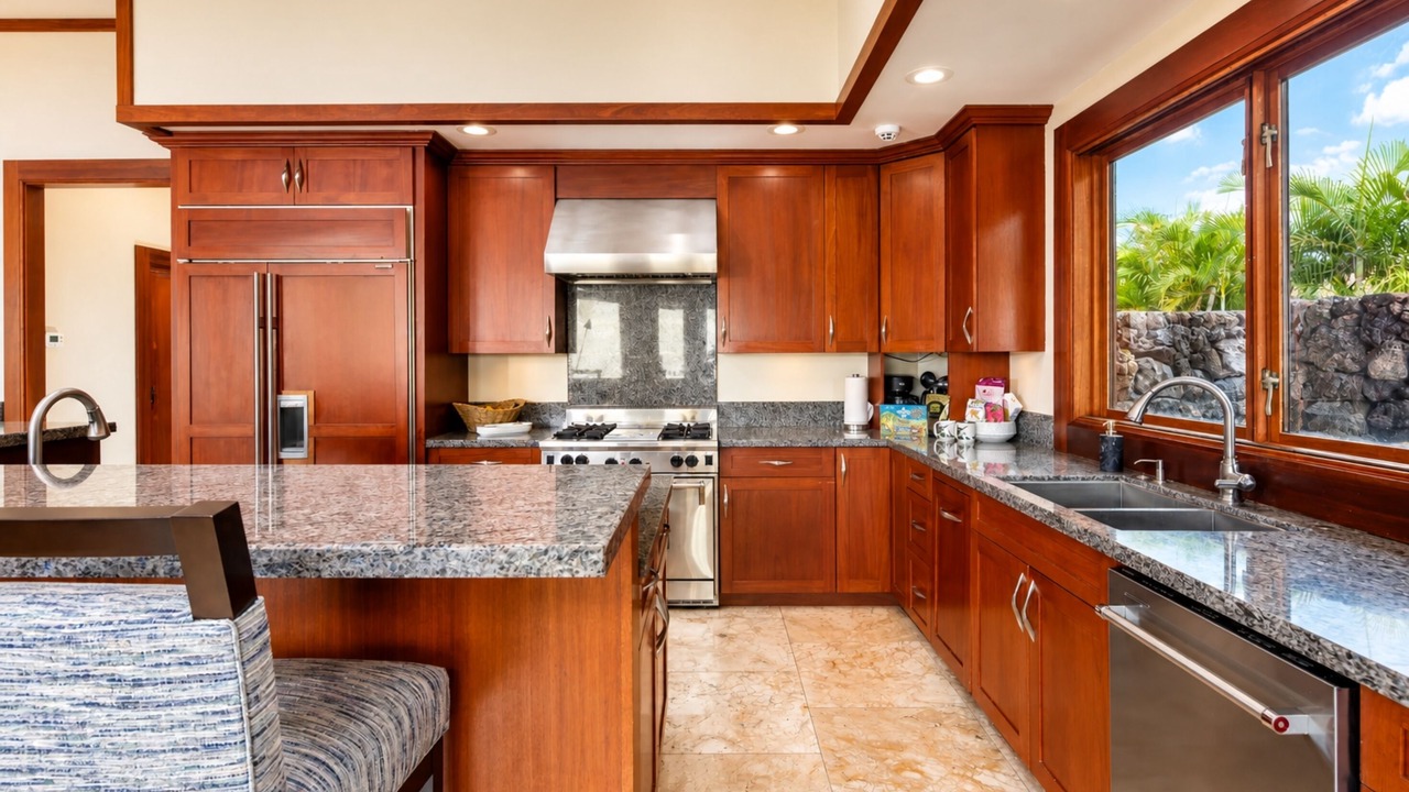 Photo of Kitchen in Waikoloa