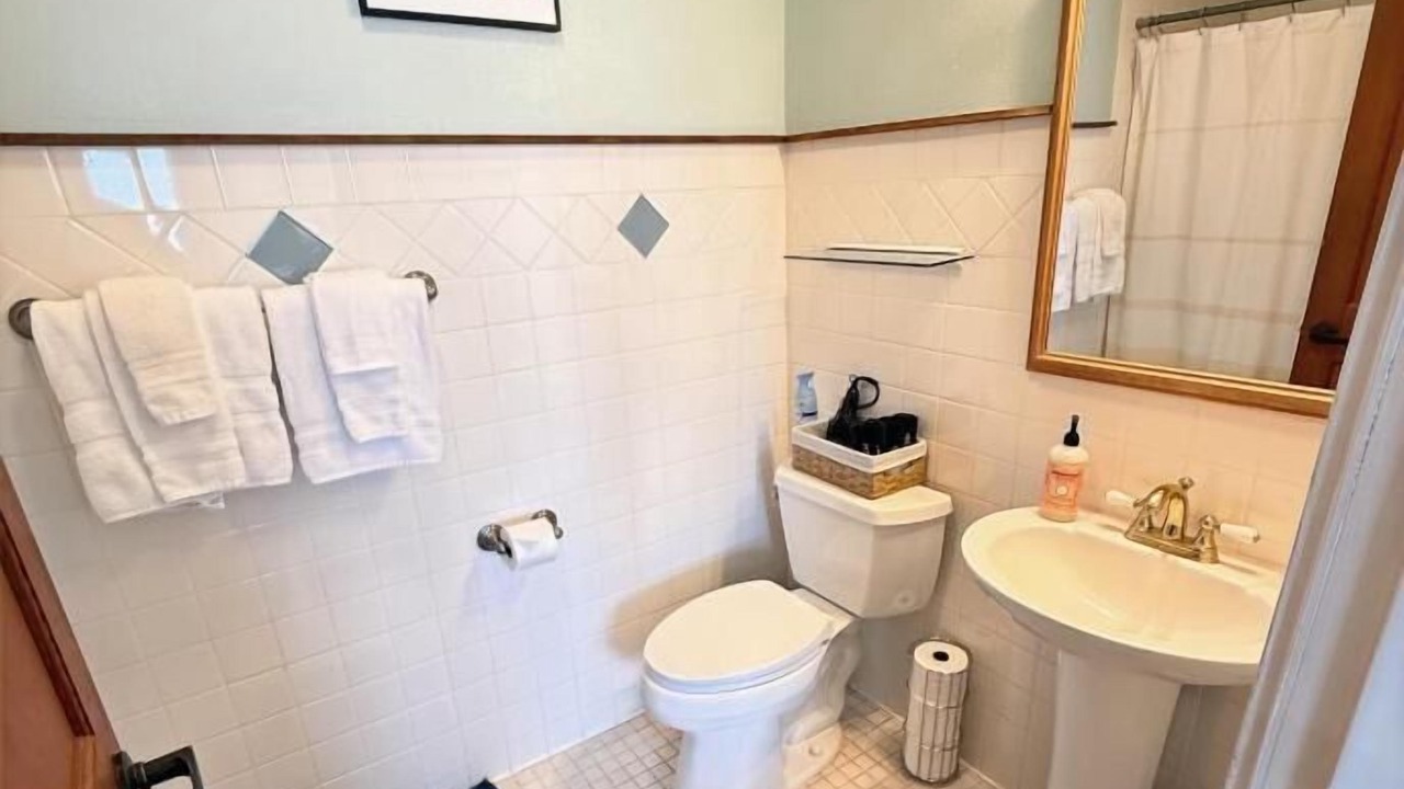 Photo of Bedroom in Hilo