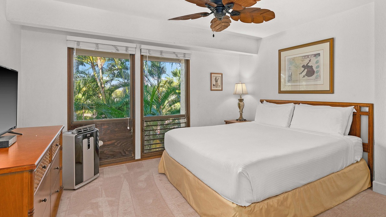 Photo of Bedroom in Poipu