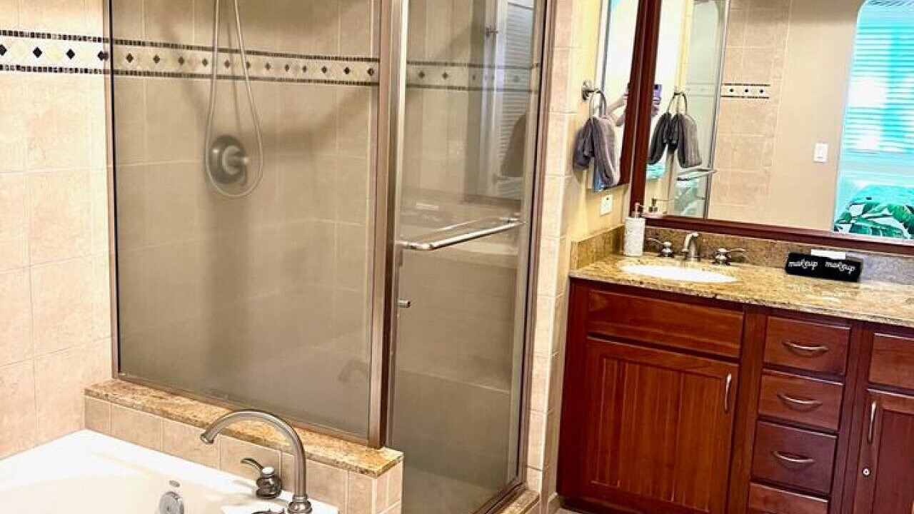 Photo of Bathroom in Waikoloa