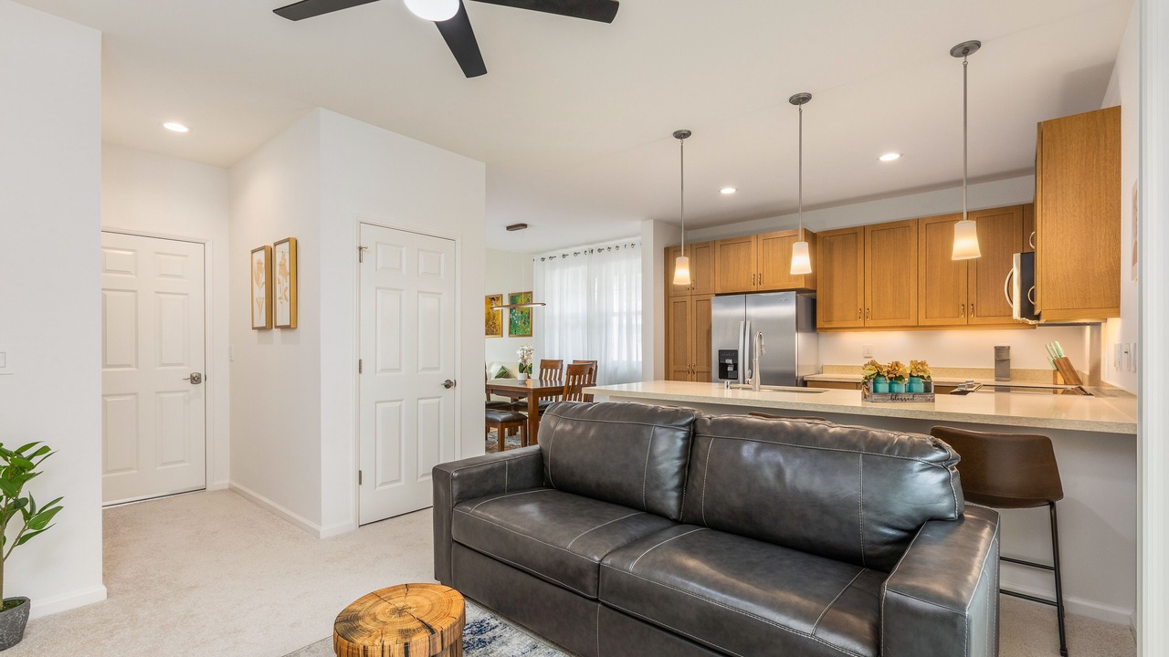 Photo of Livingroom in Makaha Valley