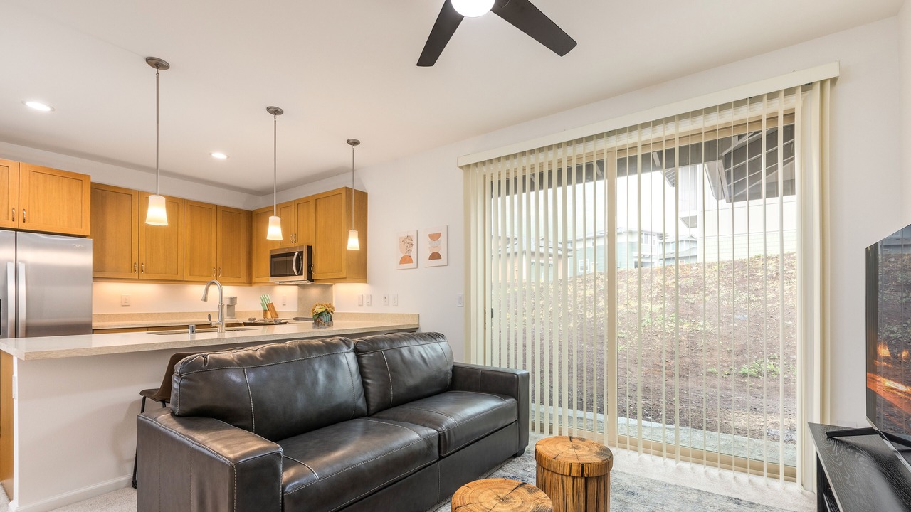 Photo of Livingroom in Makaha Valley