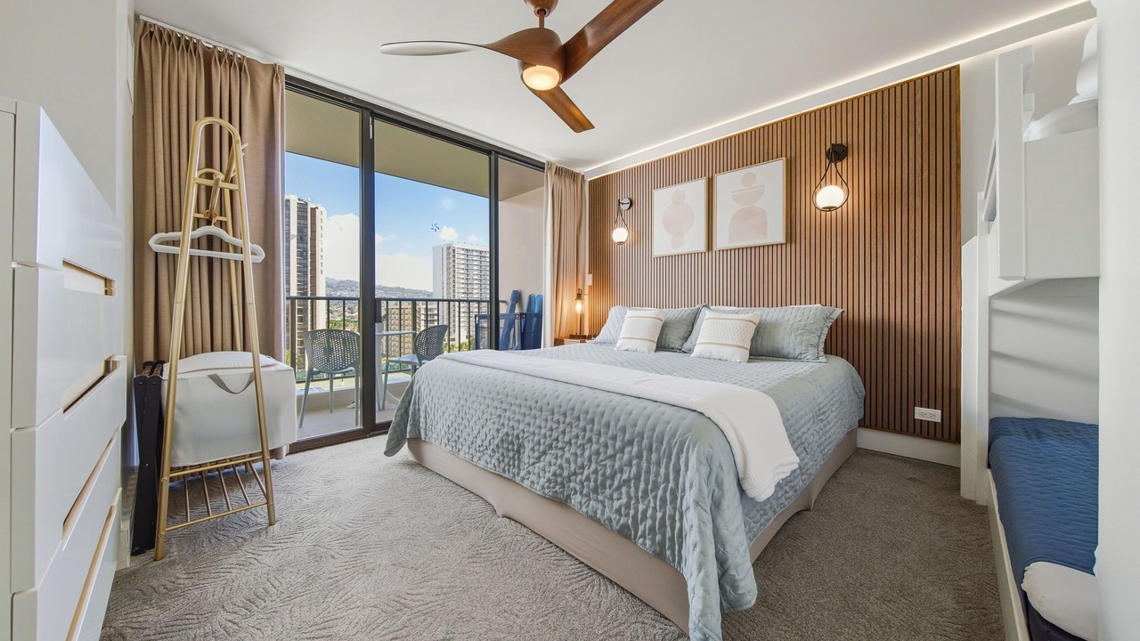 Photo of Bedroom in Waikiki