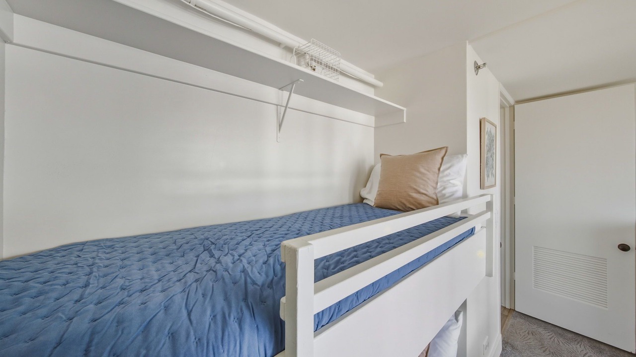 Photo of Bedroom in Waikiki
