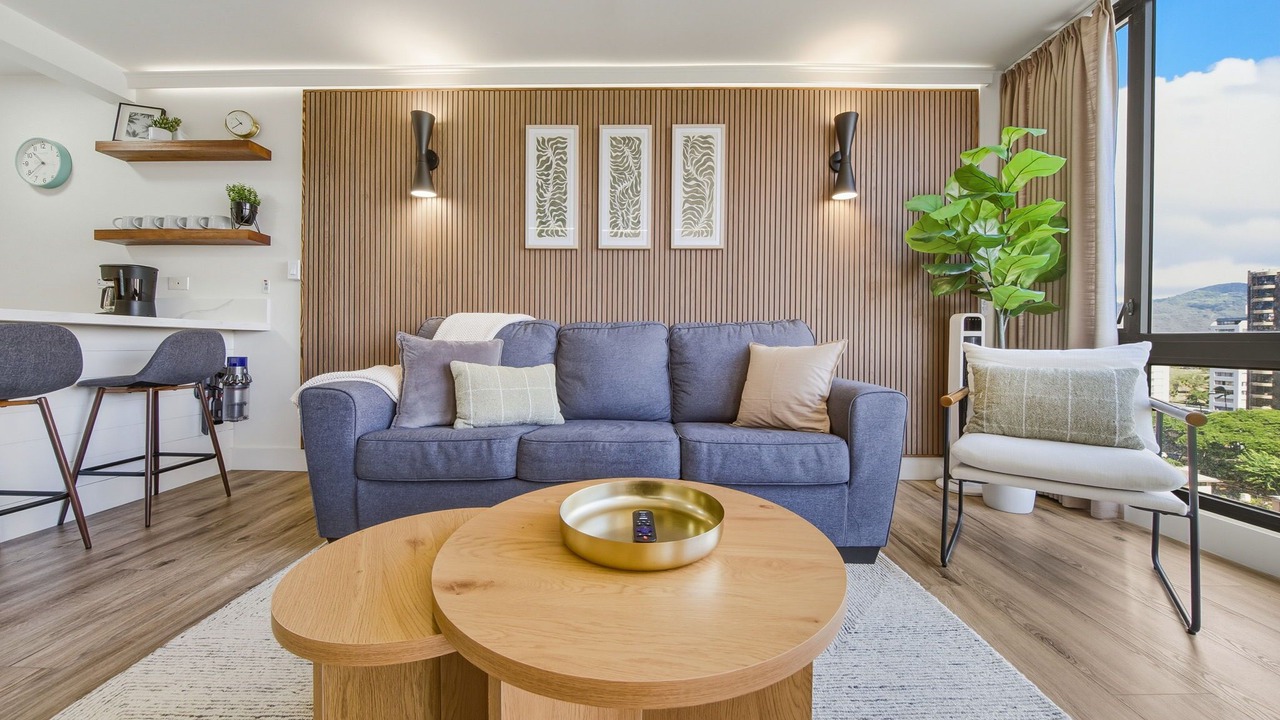 Photo of Livingroom in Waikiki