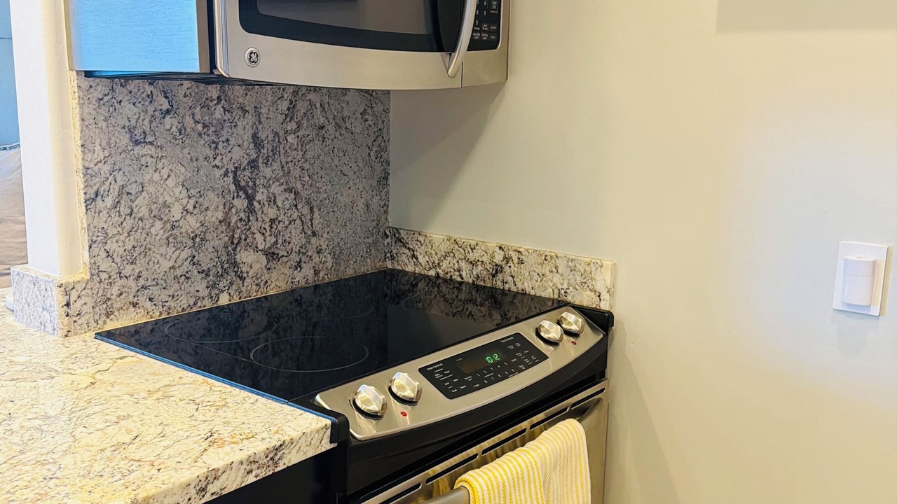 Photo of Kitchen in Historic Lahaina Front Street