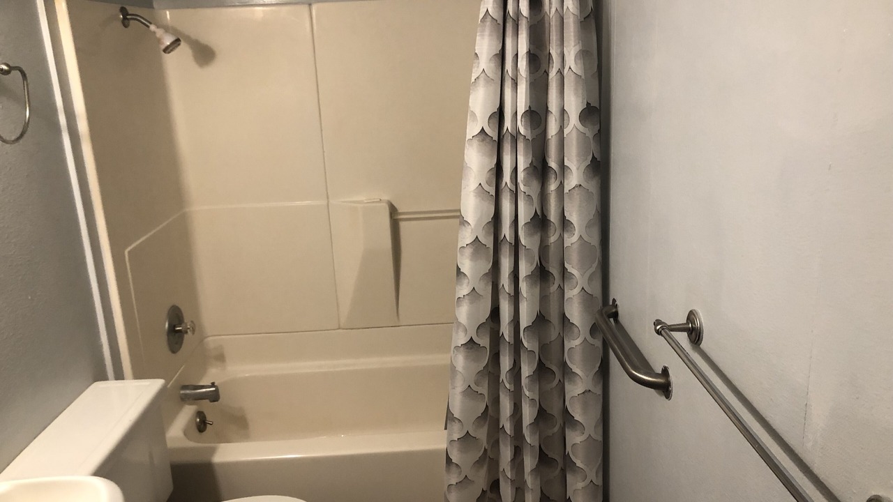 Photo of Bathroom in Honokowai