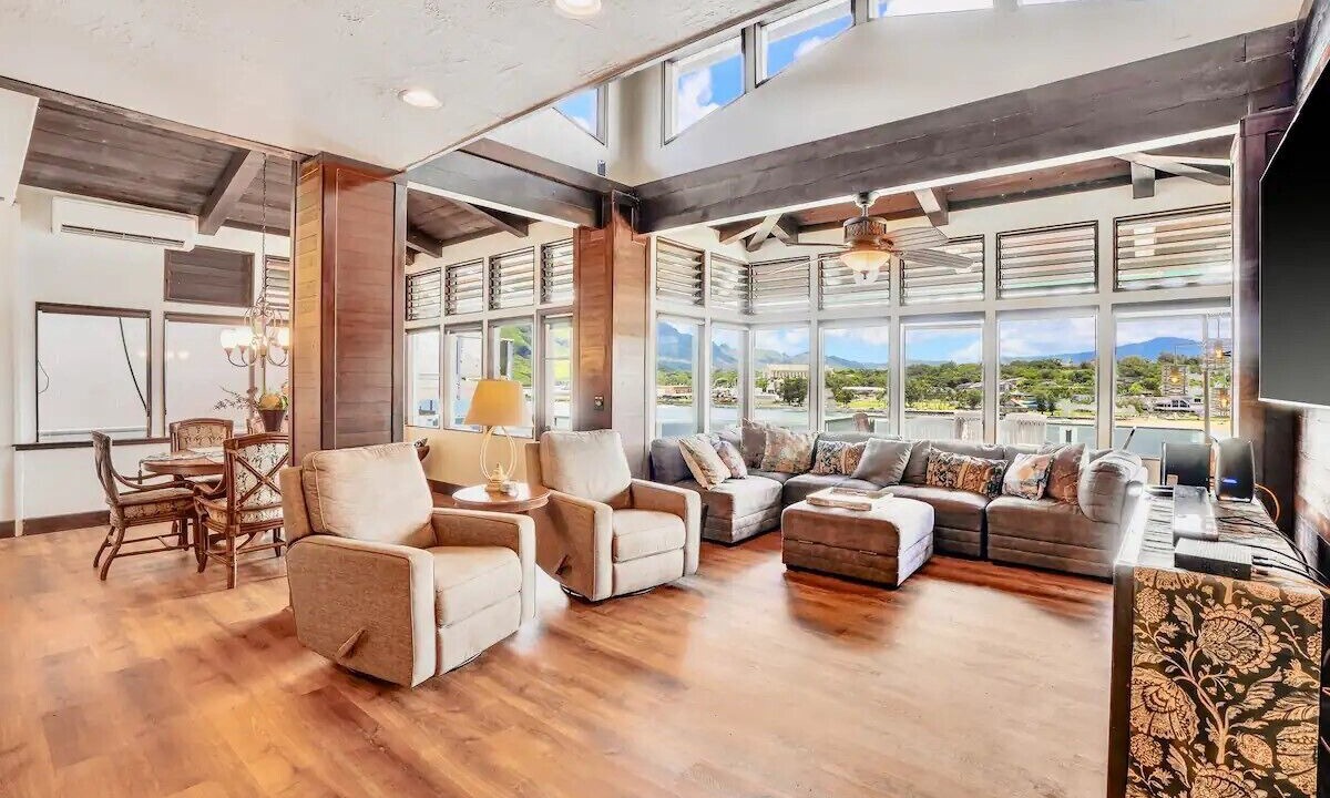 Photo of Livingroom in Lihue