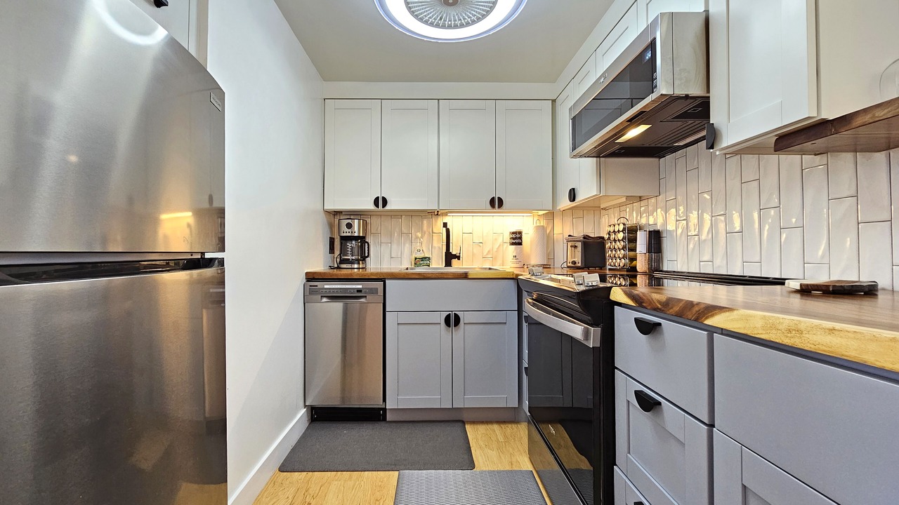 Photo of Kitchen in Diamond Head - Kapahulu - St. Louis